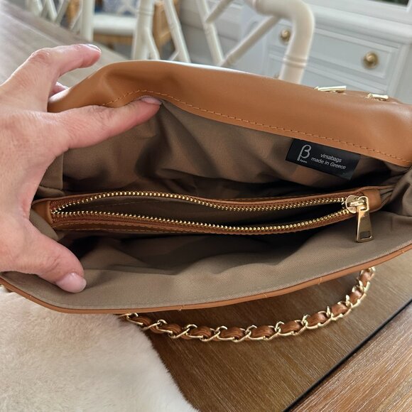 Classic Quilted Leather Turn-Lock Shoulder Bag – Camel - Picture 3 of 4